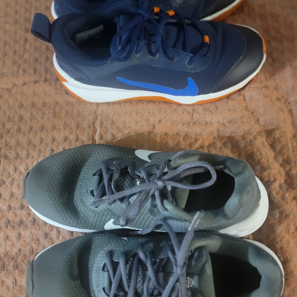 Nike Kids' Blue and Gray Sneakers
